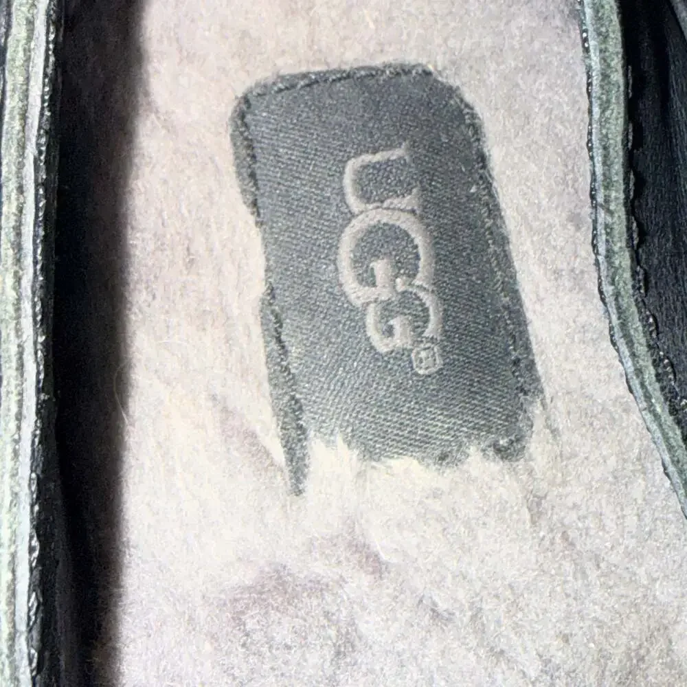 UGG Hunley Leather Men’s Loafer Slippers in Black